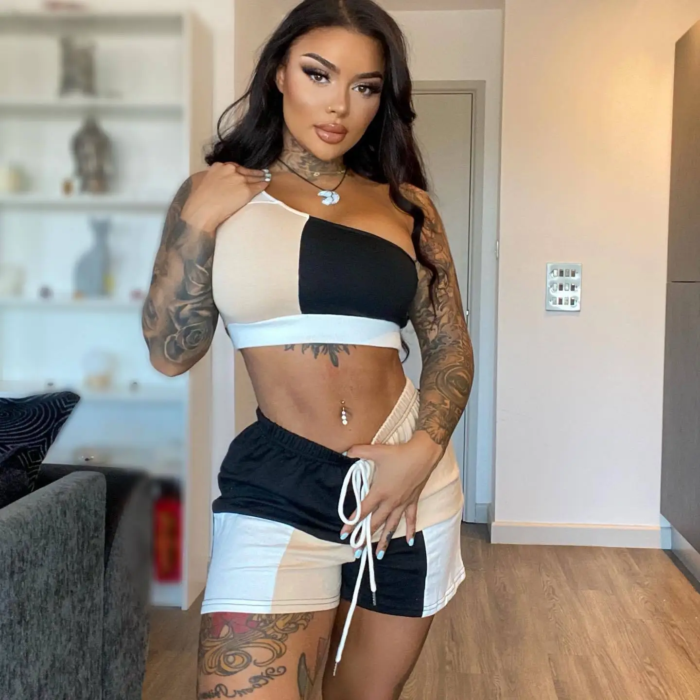 

Fashion Shorts Set Women One Shoulder Crop Top + Drawstring Shorts Matching Set 2022 Summer Sports Fitness Out Wear