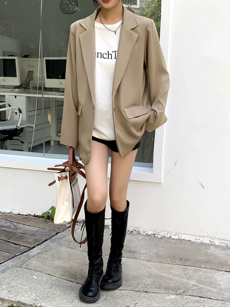 Женский блейзер в стиле оверсайз JMPRS