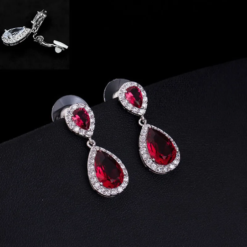 

Женские длинные серьги-гвоздики в виде капель воды