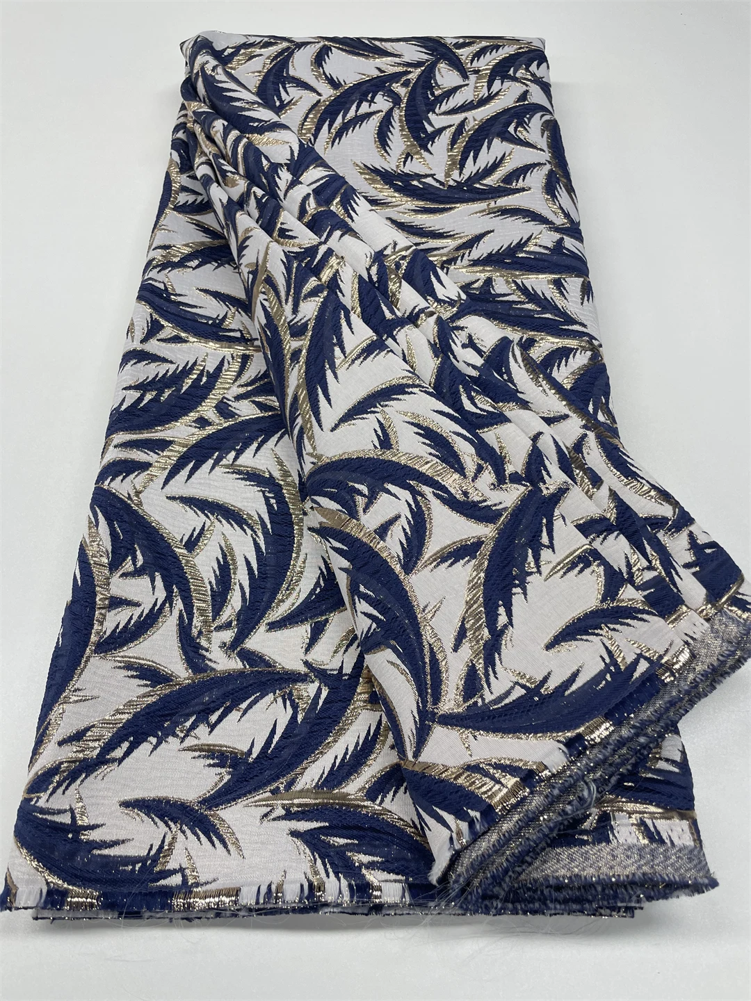 

African New Jacquard 5 Yards 2023 High Quality Nigerian Damask Lace Fabric Bronzing for Tailor Uniform Wedding Party HL5215