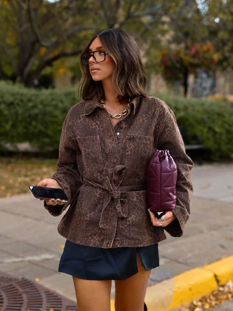 Женский укороченный жакет с леопардовым принтом однобортный пиджак на шнуровке