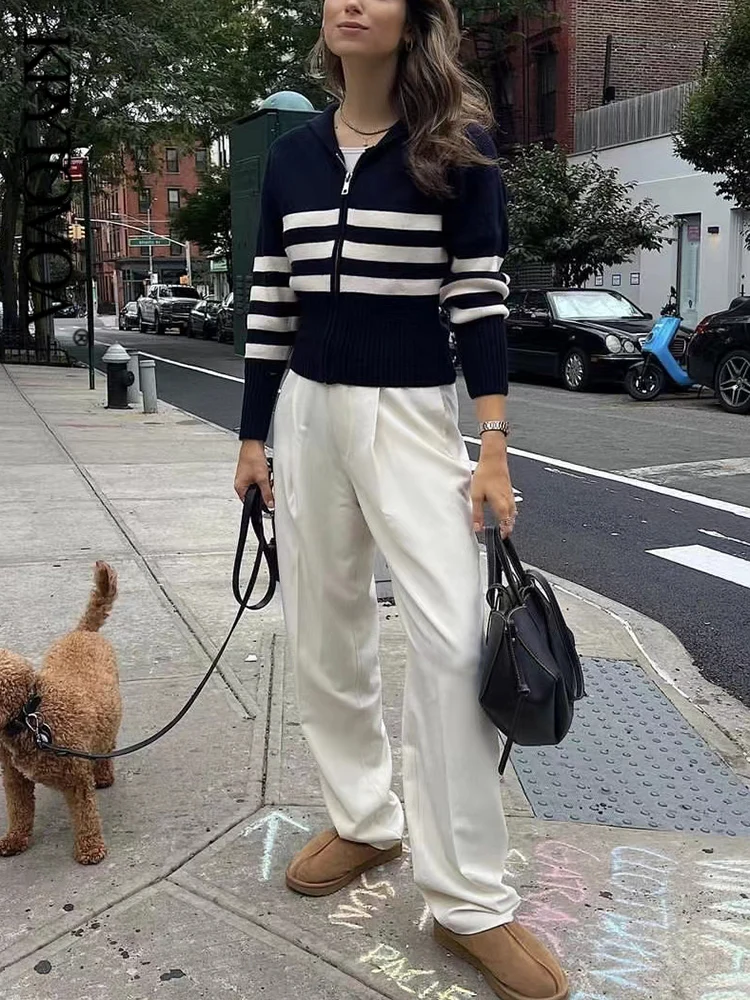 

KPYTOMOA Women Fashion Front Zipper Striped Knit Cardigan Sweater Vintage Lapel Collar Long Sleeve Female Outerwear Chic Tops