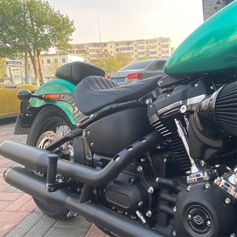 Фото Задние подножки мотоцикла, подставка для ног пассажира, кронштейн для Harley Softail FLSL FLSB FLHC FLDE FXBB FXLR FXST 18-20 №2