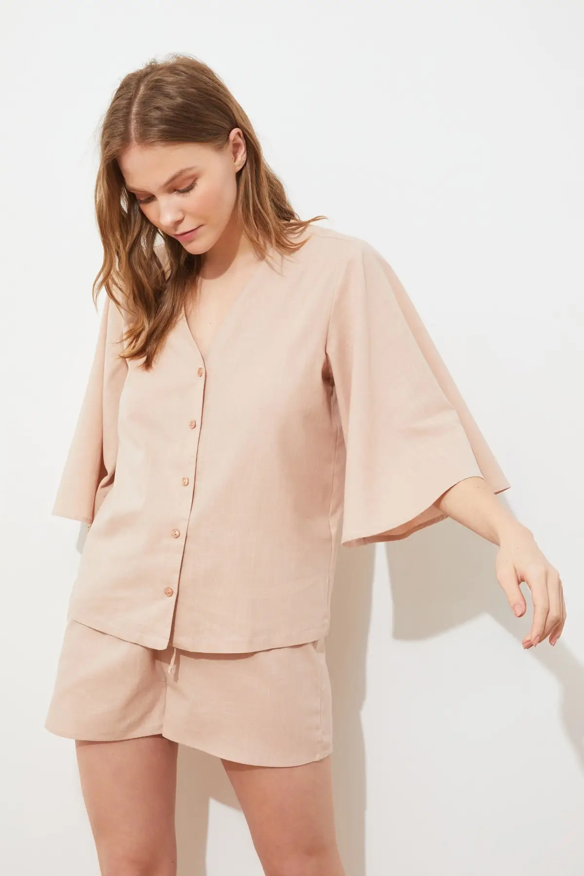 

Trendyol Woven Pajamas set THMSS21PT1023