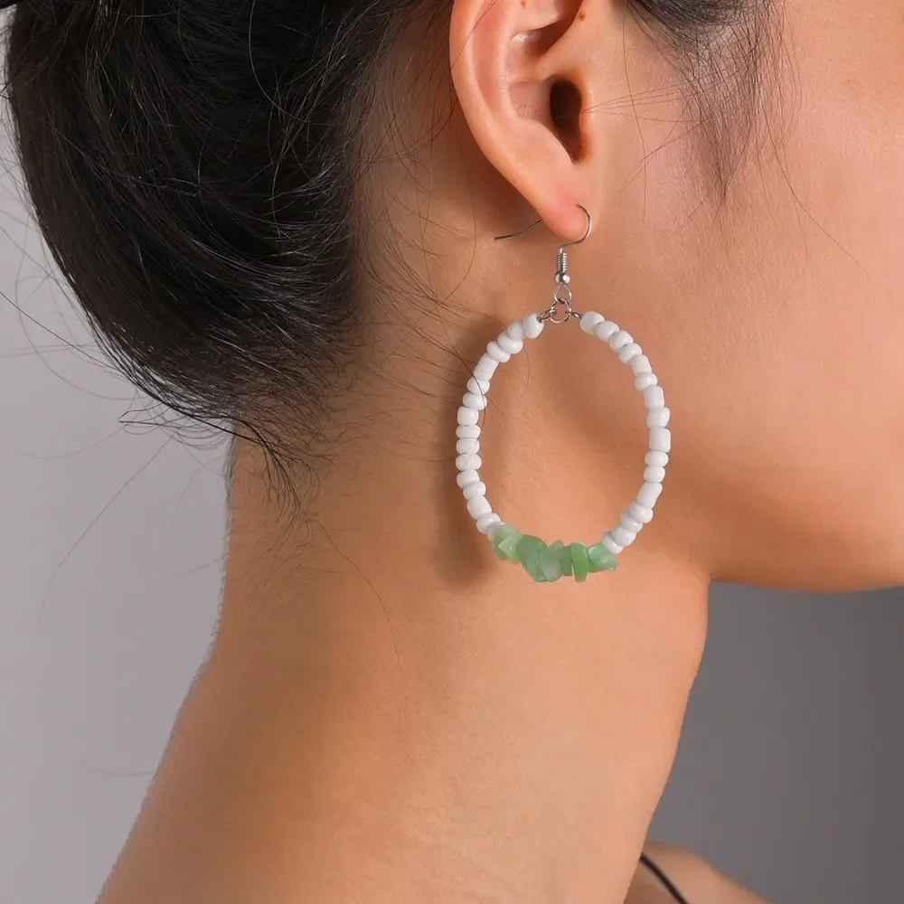 Женские серьги-подвески в богемном стиле асимметричные случайного цвета виде