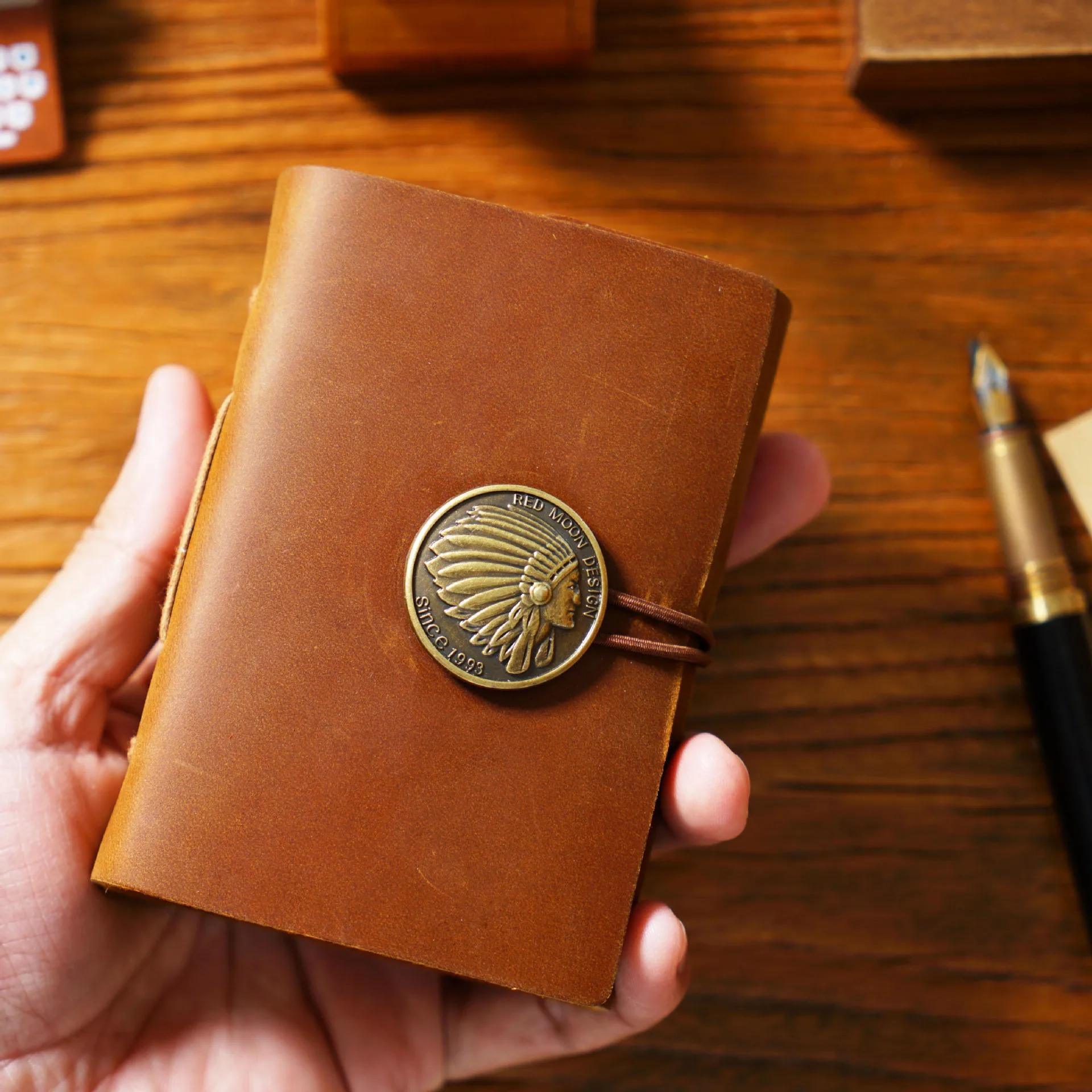 

Hand Made Mini Pocket Genuine Leather Journal Book 110*80*30mm Blank Kraft Paper 320P DIY Planner Sketchbook Gift