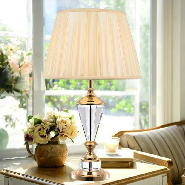 

Прозрачная декоративная настольная лампа в европейском стиле К9, Классическая тканевая Светодиодная лампа E27 для спальни, гостиной, кабинета, золотистая настольная лампа