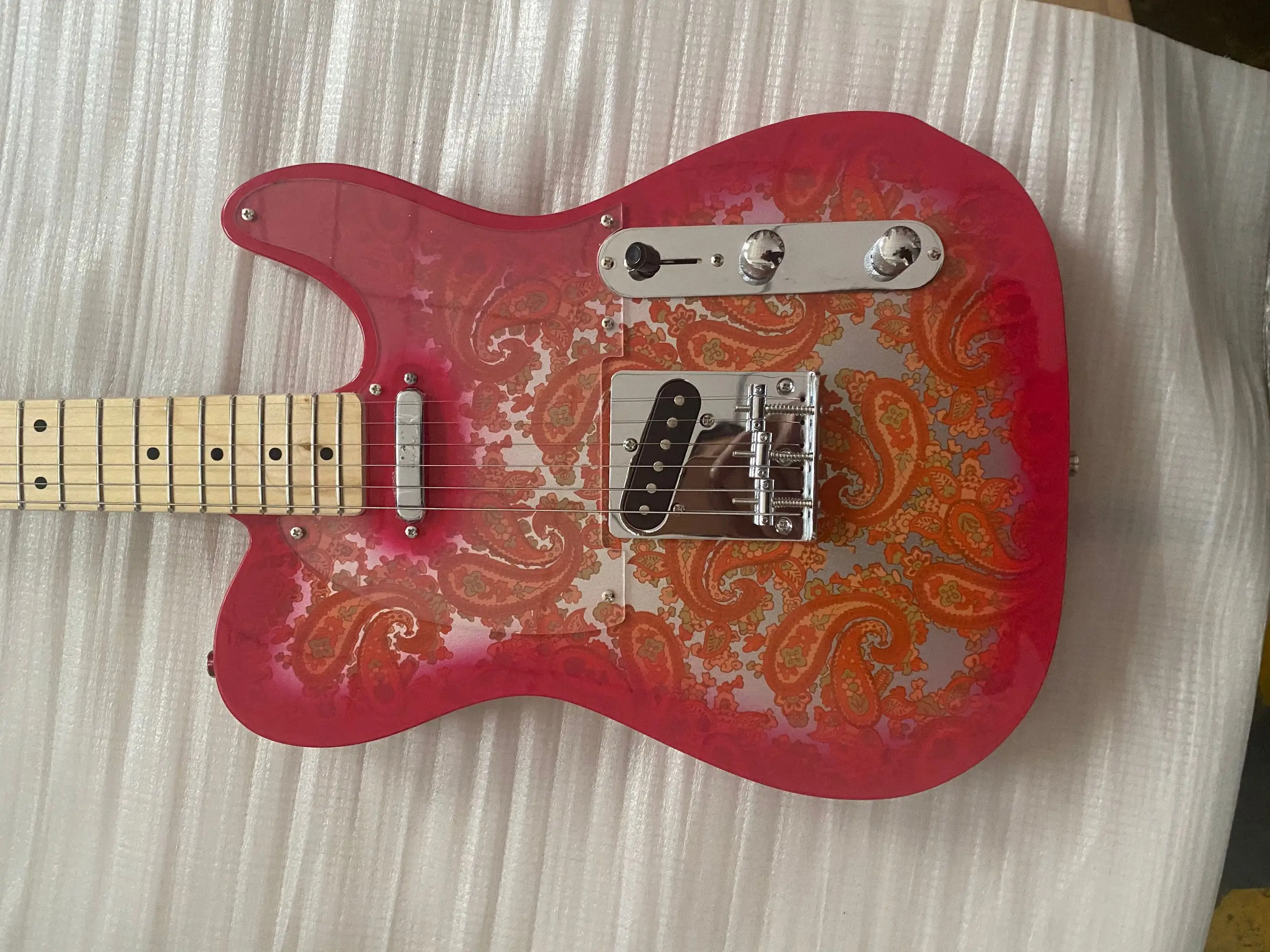 

James Burton Vintage Pink Paisley Tele Caster Electric Guitar Yellow Maple Neck & Fingerboard, Black Dot Inlay