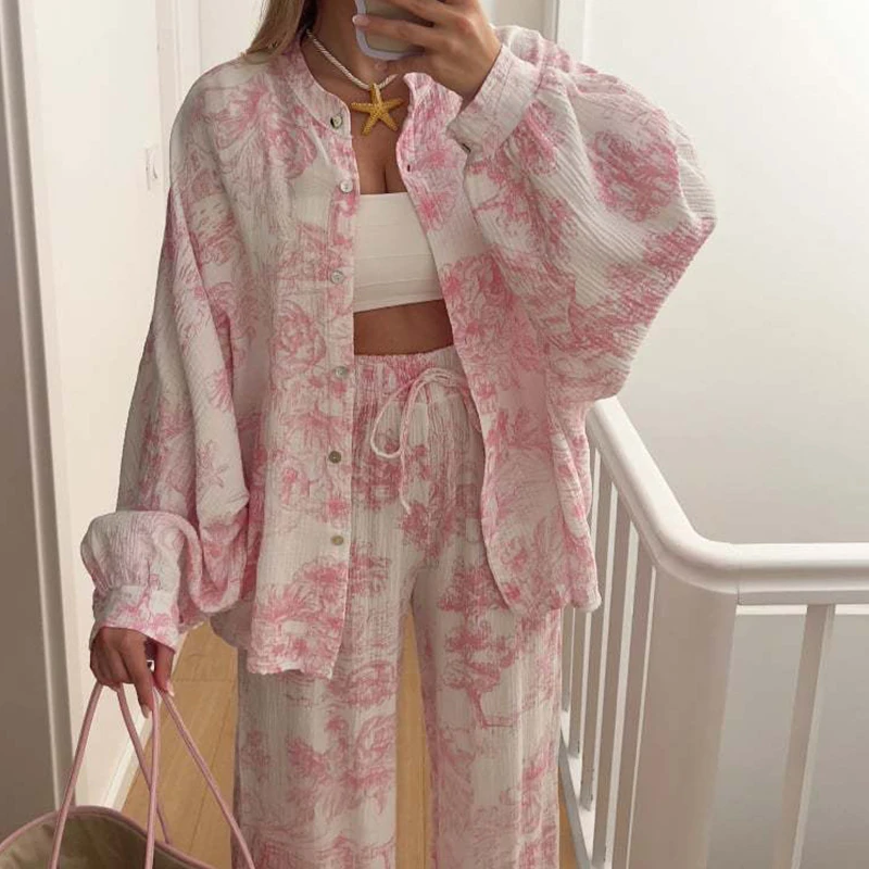 Женский элегантный костюм-двойка рубашка с принтом в стиле ретро и эластичные