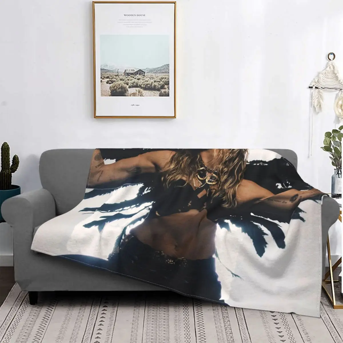 

Miley Cyrus Blanket Autumn Fashion All Season Bedding Throws Home Decotation