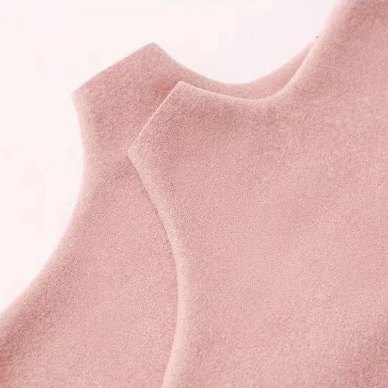 Рисунок 6 - Немецкие бархатные перчатки с полупальцами