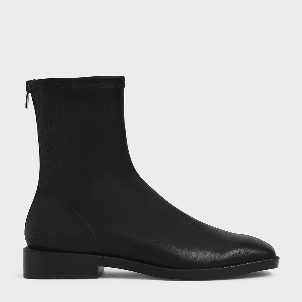 

Брендовые дизайнерские черные кожаные женские ботильоны на молнии с острым носком для женщин 2023 Демисезонные женские короткие ботинки на п...