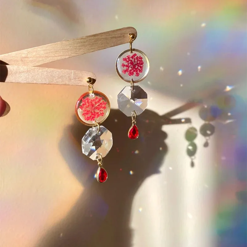 

Red Queen Annes Lace Suncatcher Resin Earrings with Prism Beads Gemstones Earrings