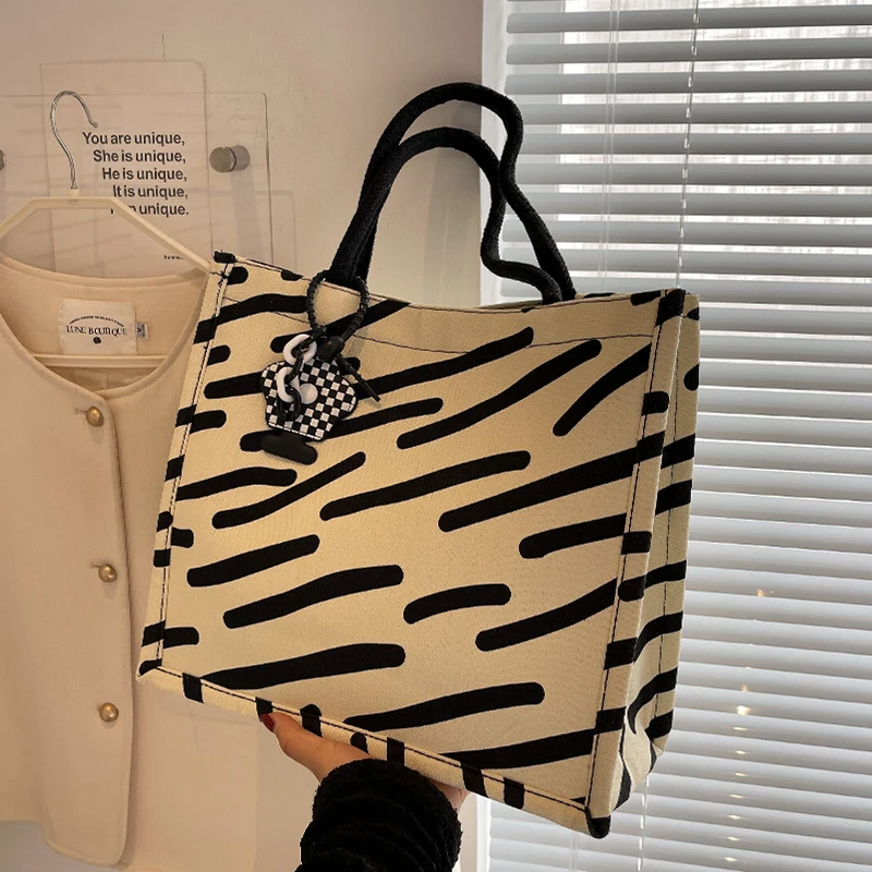 

Highquality Luxury Designer Handbag for High Quality Jacquard Brand Shopper Beach with Short Handles Tote Bags Women ShoulderBag