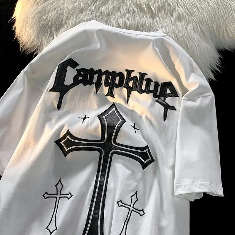 

Футболка с коротким рукавом, в американском стиле