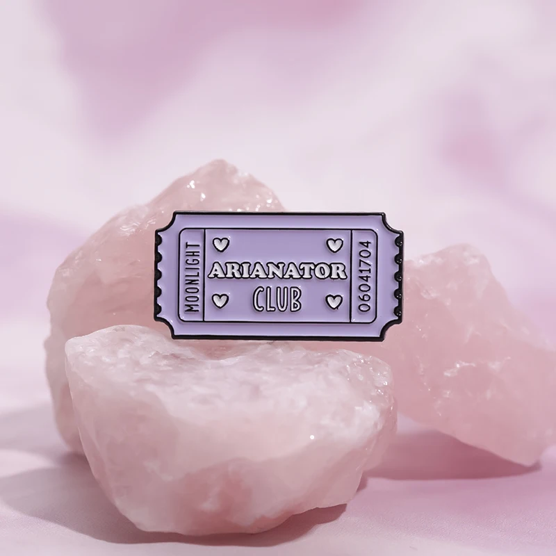 Эмалированные булавки с текстом песни на заказ Знаменитая певица Здравствуйте я