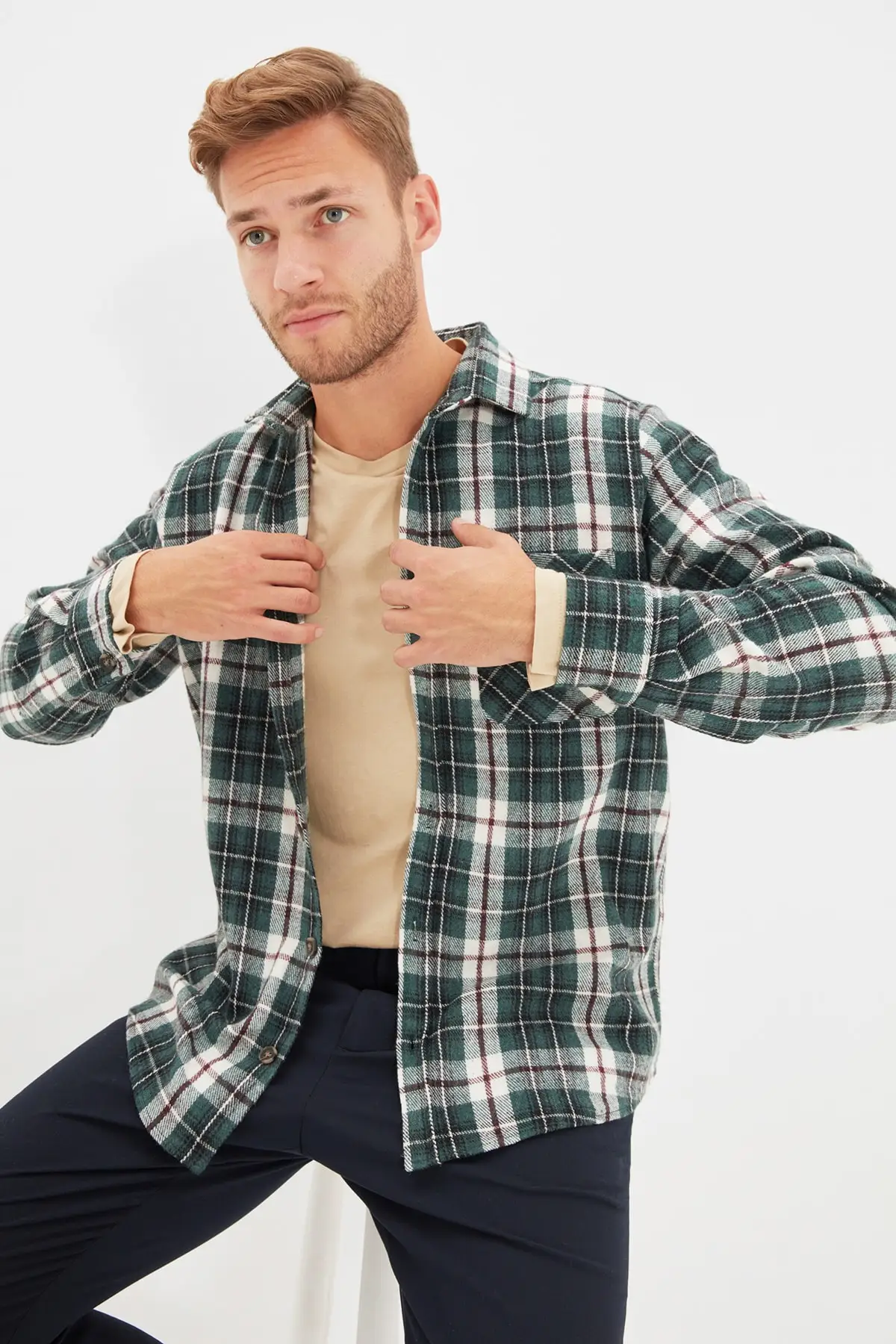 Trendyol Male Slim Fit Buttoned Collar Single Pocket Lumberjack Plaid Long-Sleeve Shirt TMNAW22GO0045 |