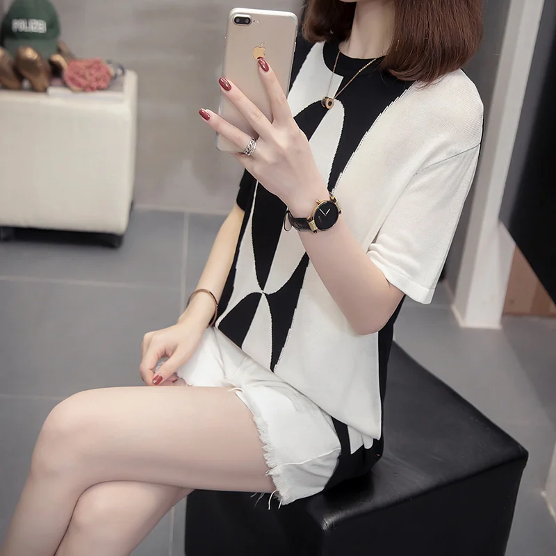 

Женский трикотажный свитер с круглым вырезом, с коротким рукавом