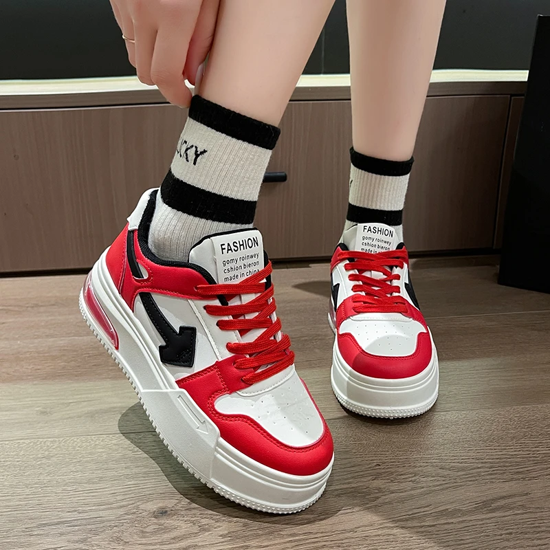 

2023 Summer Fashion New Casual Sports Round Toed Walking Shoes Breathable and Comfortable Women Zapatos De Mujer Women Sneakers