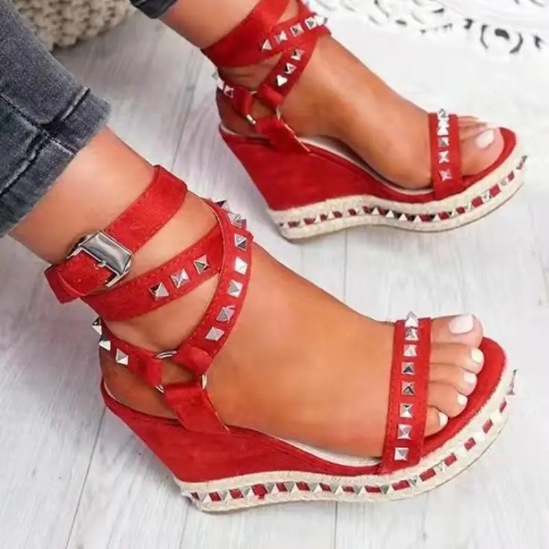 2022brand New Ladies Platform Gladiator Sandals Fashion Rivet Wedges High Heels Summer Women's Sandals Party Shoes Woman35-43