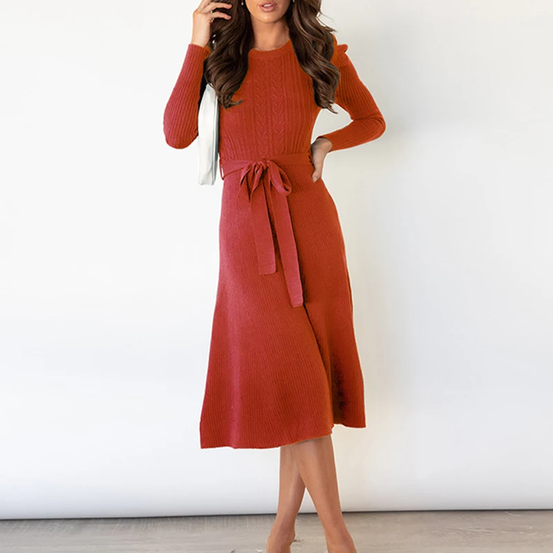 

Женское трикотажное платье-миди с длинным рукавом и круглым вырезом