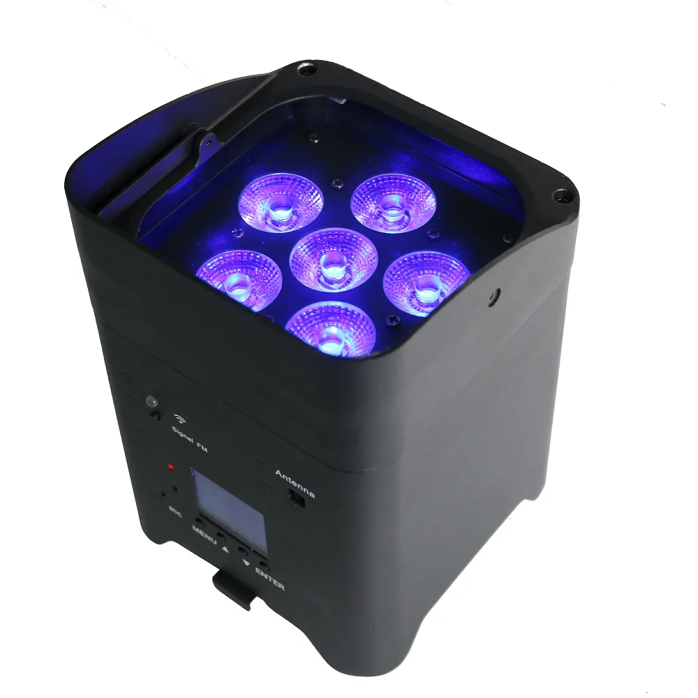6 шт. в зарядном футляре flycase SMARTBAT 6x18 Вт RGBWAUV Wi-Fi беспроводной аккумуляторный
