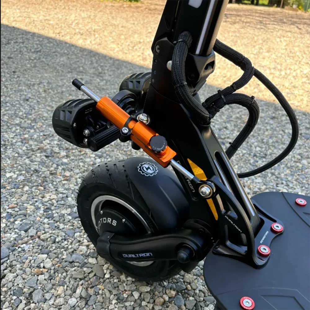 Фото Направленный рулевой демпфер для электросамокатов Ausom DT2 PRO и KUGOO F3 PRO MAX 52V с двумя двигателями, стабилизатор хода. №2