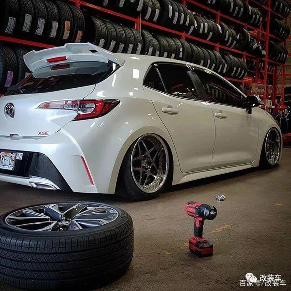 Для Toyota Corolla Hatchback 2019 + новый АБС-пластик неокрашенный праймер задний багажник