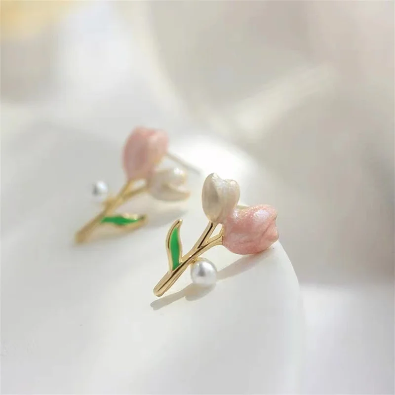 

Tulip Oil Dropping Pearl Earrings South Korean Temperament Light Luxury Niche High Sense Earrings Earrings Female