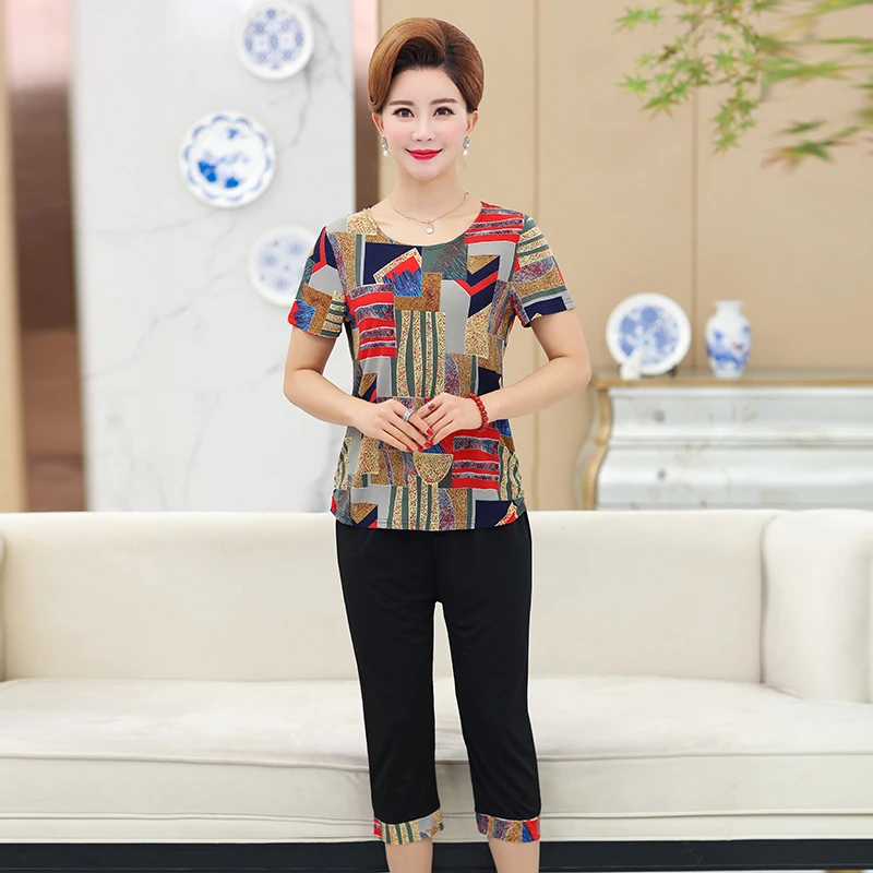 

Hot sale Summer Women Suits Middle-aged Mother Clothing Short-sleeved T-shirt Tops Two-piece Women Casual Sui Plus Size 5XL