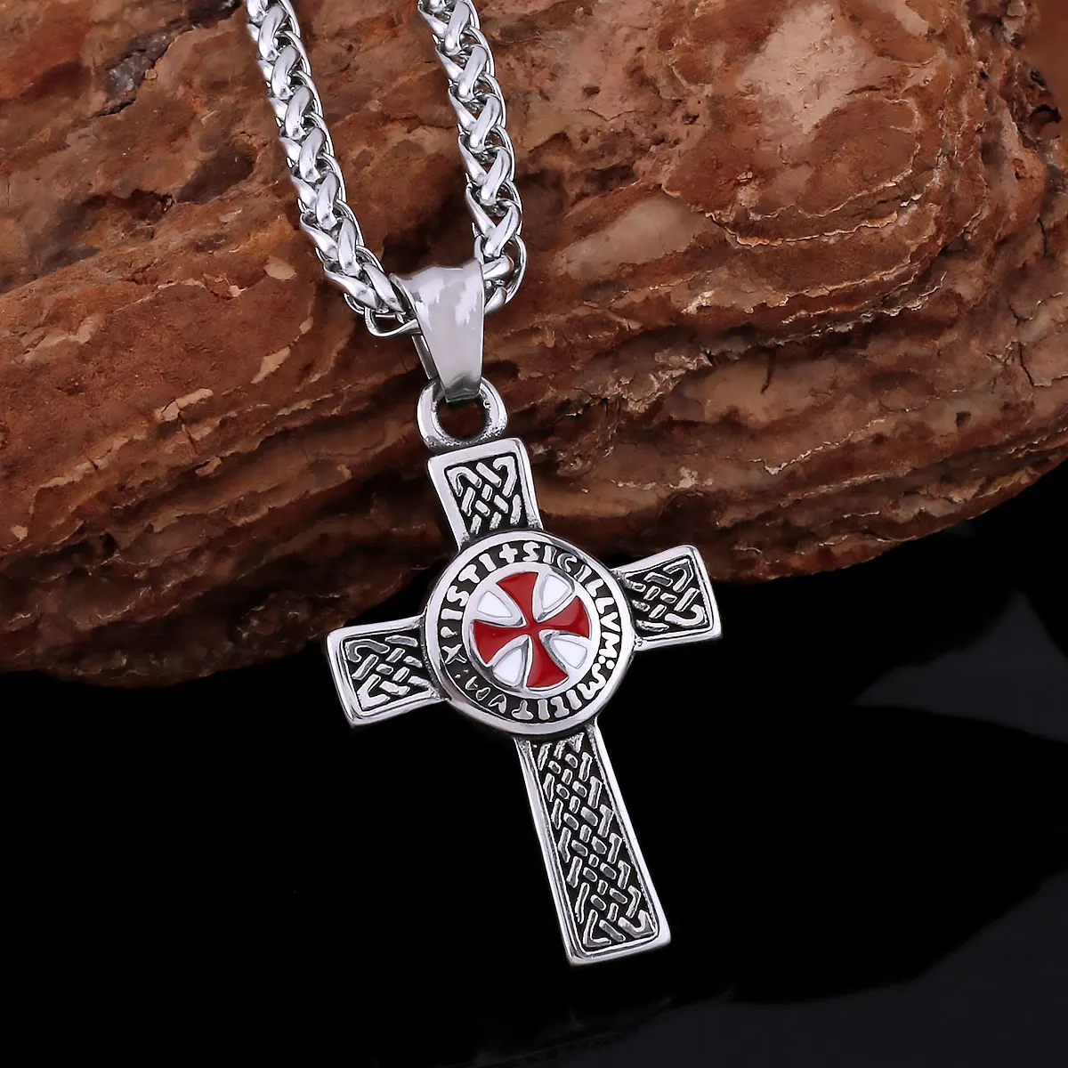 

Original Design Personality Religious Belief Jesus Retro Necklace Nordic Men's Viking Cross Amulet Stainless Steel Pendant