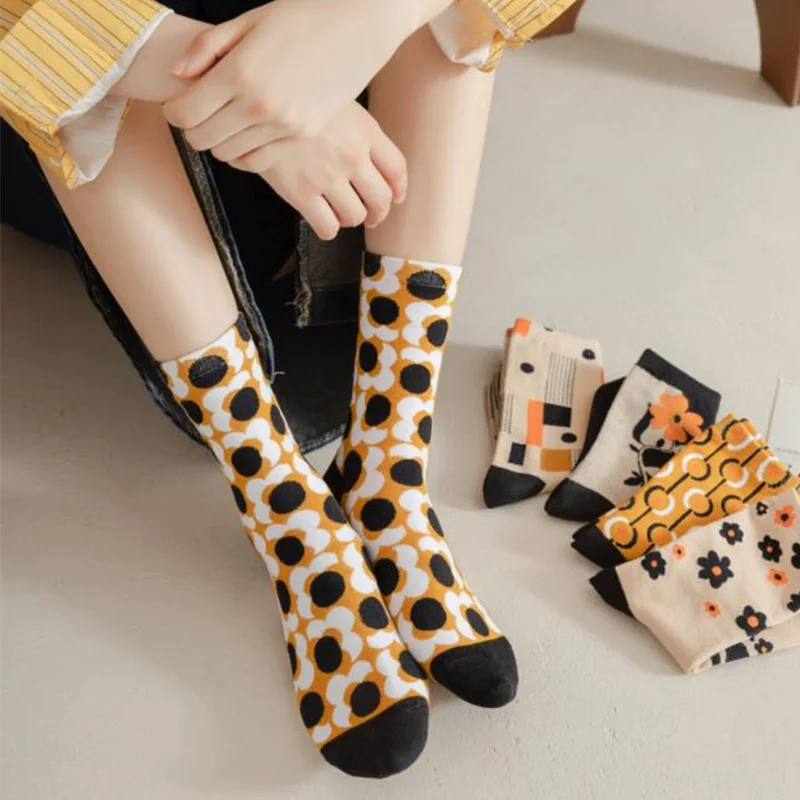 5 Pair Lady Style Pure Cotton Socks Vintage Print Long Winter Women Socks Set Kawaii Foot Warmers Girl Comfortable Vrouw Sokken