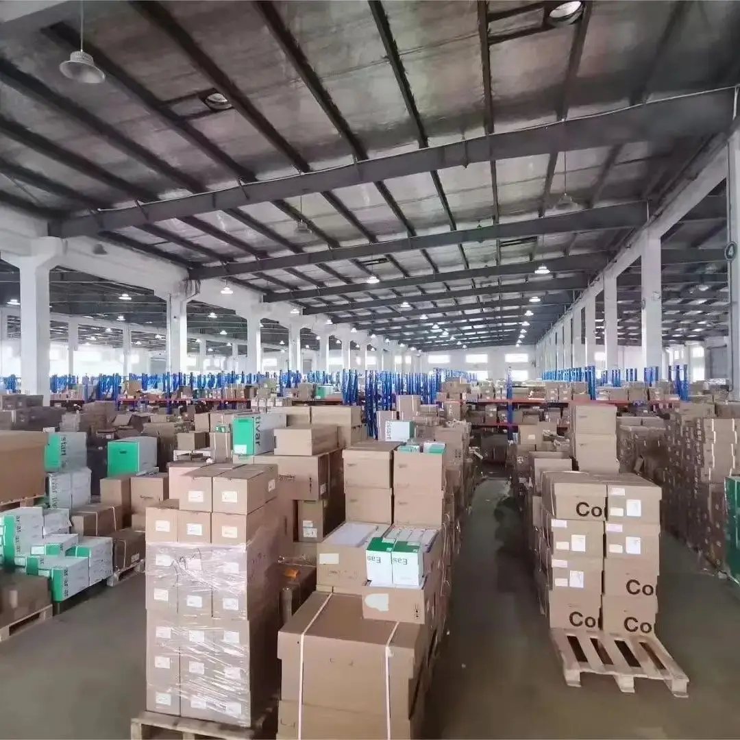 Продаем только новые оригинальные LXM32AD72N4