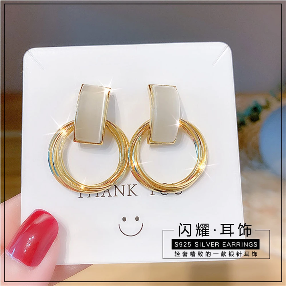 Женские серьги из искусственной керамики маленькие и изысканные металлические