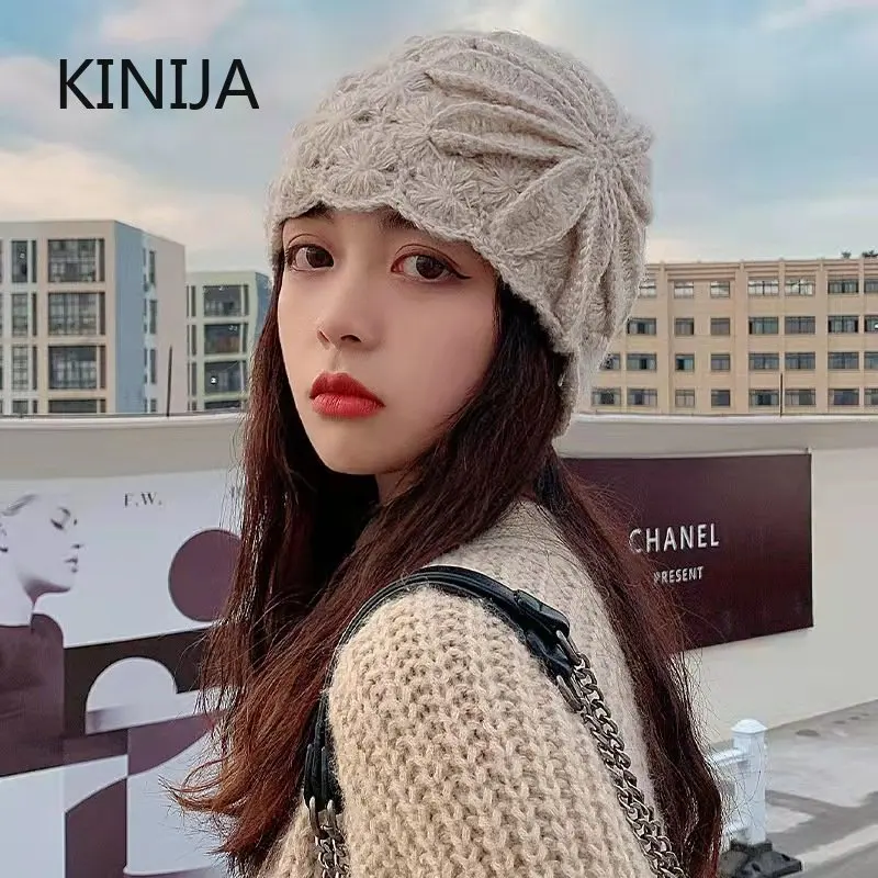 New Hand Knitted Hat Winter Women Japanese Fashion Baotou Cap Autumn Flower Hollow Out New Crochet Wool Hat Retro France Beanies
