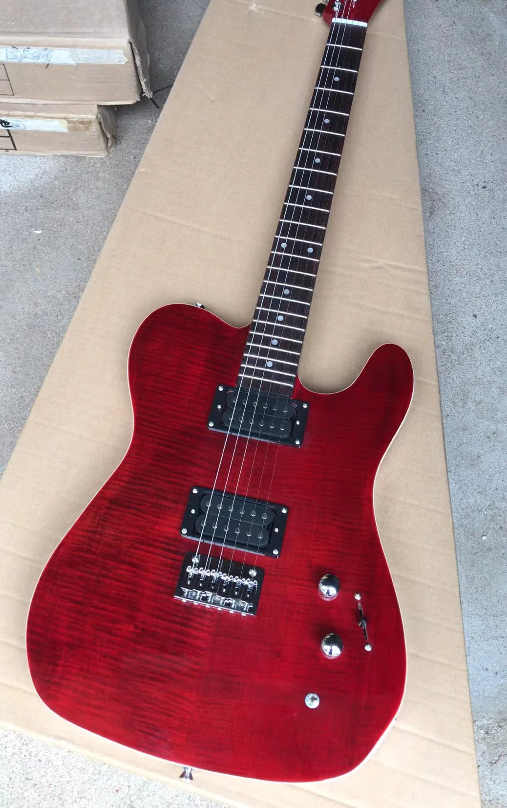 

Oem 6 Strings Electric Guitar, Chrome Hardware Finish Gloss Red Flame Maple，Free Delivery Home