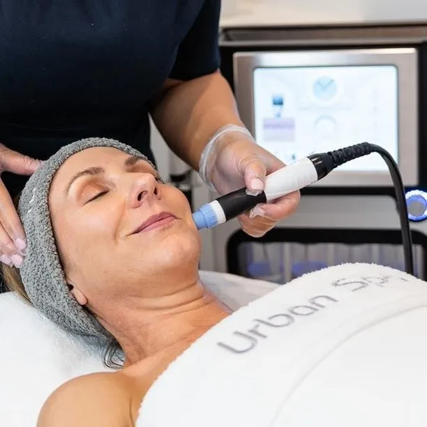 

Alice super bubble aqua skin care hydro facial machine