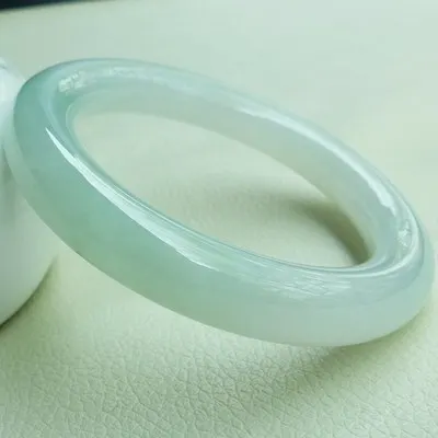 

Браслет Zheru Jewelry с натуральными зелеными звеньями из Мьянмы, модель 54 мм-62 мм, браслет с искусственными звеньями, подарок для мамы, лучший подарок для g
