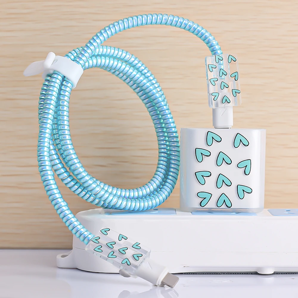 Милый чехол для зарядного устройства с сердечками для Apple, 18 Вт/20 Вт, чехол-адаптер для зарядного устройства, оболочка для кабеля, противоударный шнур, чехол для iPhone 12 13 14Pro Милый чехол для зарядного устройства с сердечками для Apple, 18 Вт/20 Вт, чехол-адаптер для зарядного устройства, оболочка для кабеля, противоударный шнур, чехол для iPhone 12 13 14Pro