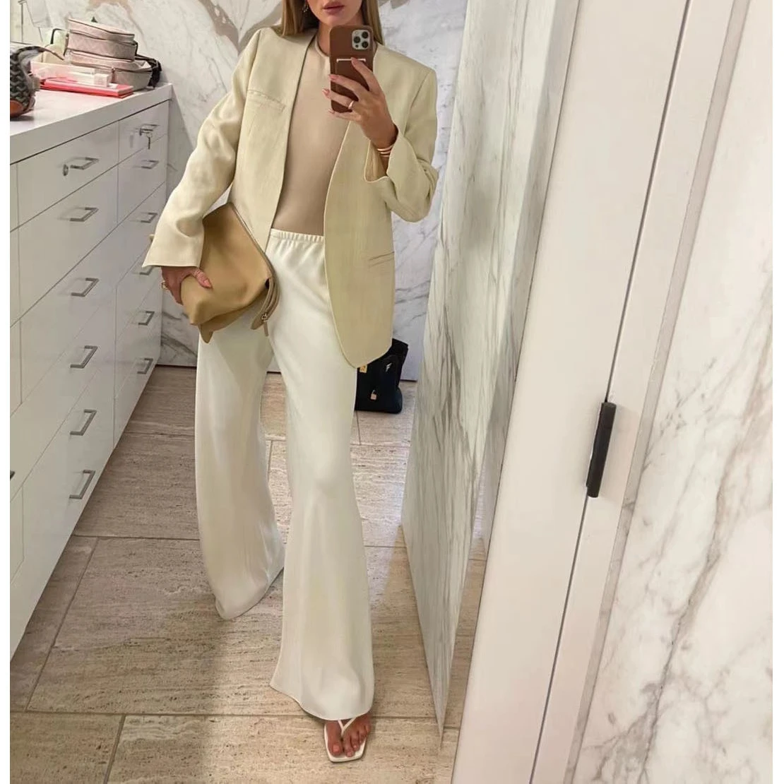 

2023 ацетатные драпированные брюки с высокой талией в минималистском стиле с эластичным поясом и широкими штанинами, повседневные воздушные брюки