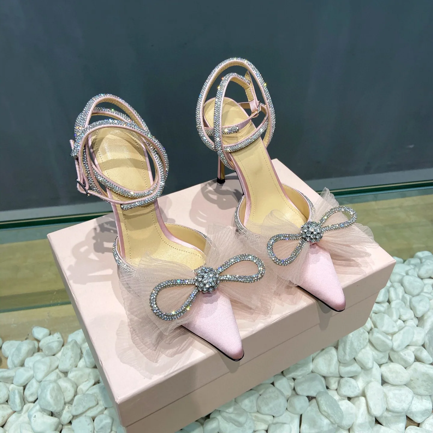 

Женские босоножки на высоком каблуке, элегантные туфли с блестками и ремешком с пряжкой, банкетная обувь, лето 2022