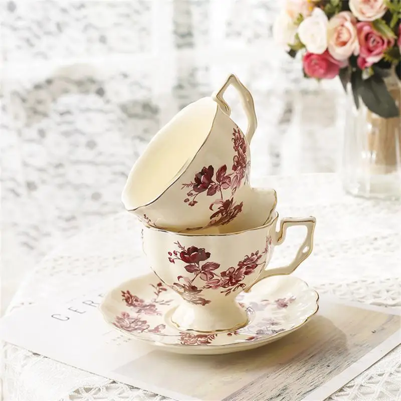 

Retro Creative Ceramic Coffee Cup And Saucer Flower Pattern Porcelain Tea Cup Spoon Classic Drink Gift Cafe Dedicated Tableware