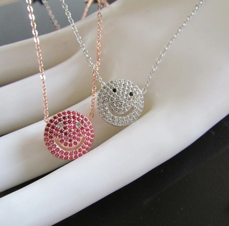 Цепочка из серебра 925 пробы с кулоном в виде улыбки