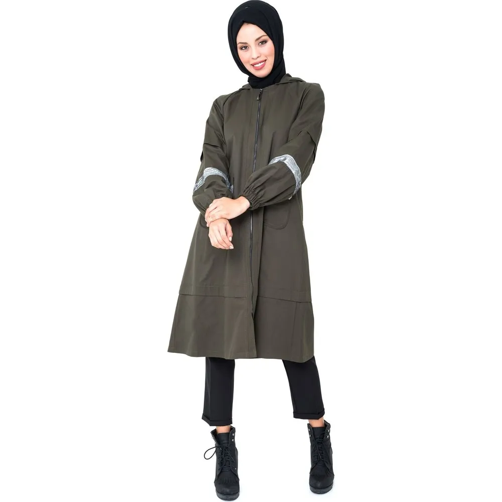 

Черный плащ с капюшоном и молнией Dorlie 3112