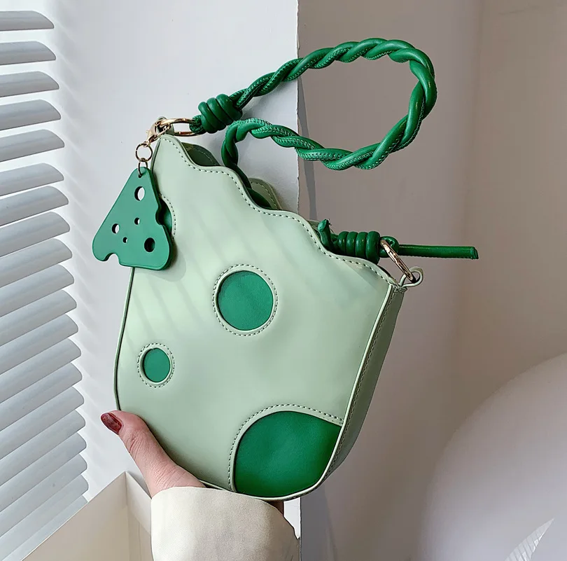 

High-quality Women's Shoulder Bag 2022 New Trendy All-match Messenger Bag Fashion Net Red All-match Underarm Cheese Bag Women