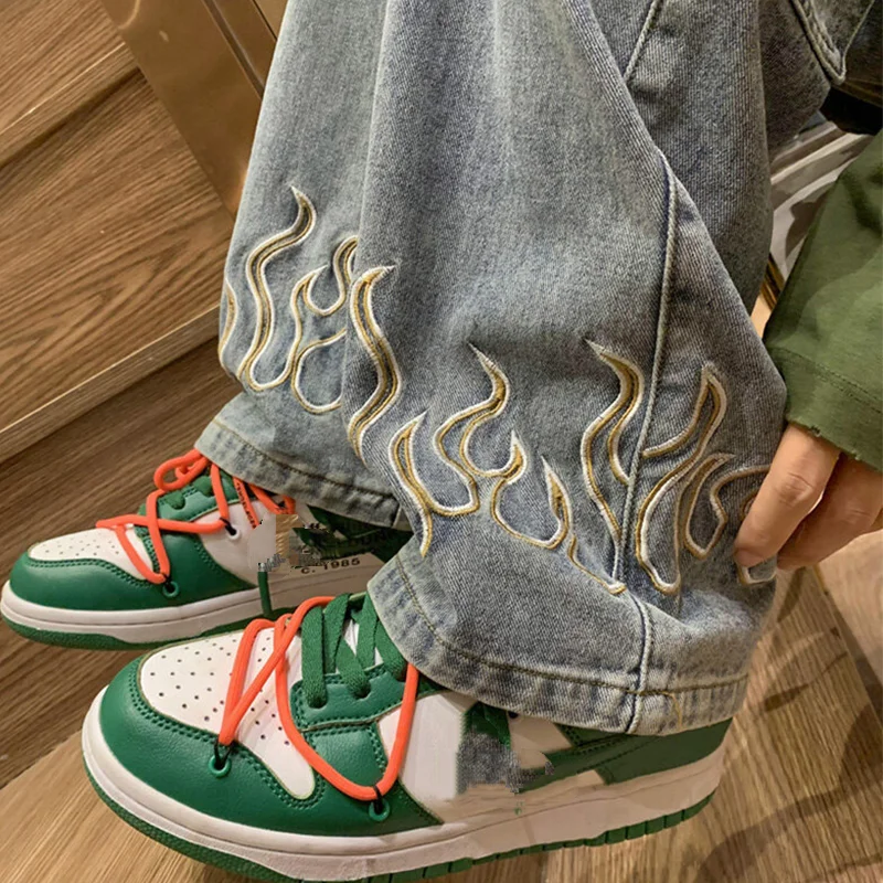 Fashion Flame Embroidery Mens Jeans Baggy Straight Denim Trousers Streetwear Casual Bottoms Hip Hop Pants Male Y2K Clothes