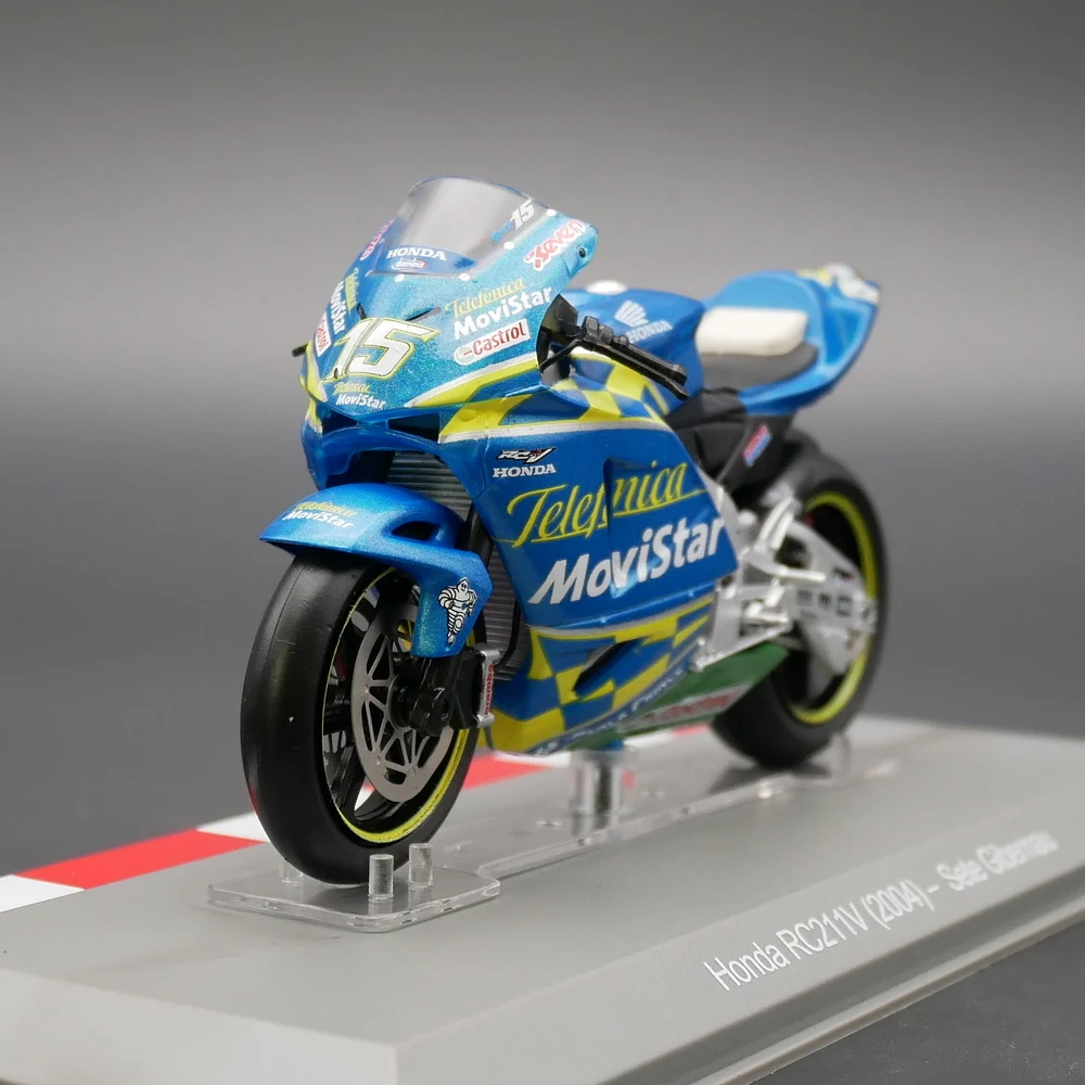 

IXO 1:18 Moto GP 2004 Honda RC211V Sete Gibernau Diecast Motorcycle Model