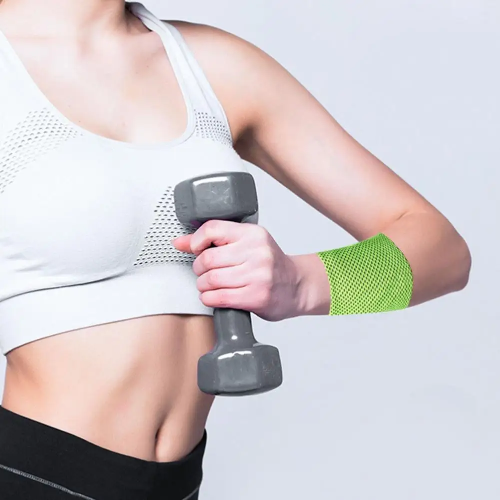 

Great Weightlifting Bracers Soft And Light Reusable Sport Wristband Summer Cycling Sports Cold Sensation Wristband