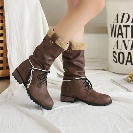 

Женские осенне-зимние ботинки большого размера на толстом каблуке