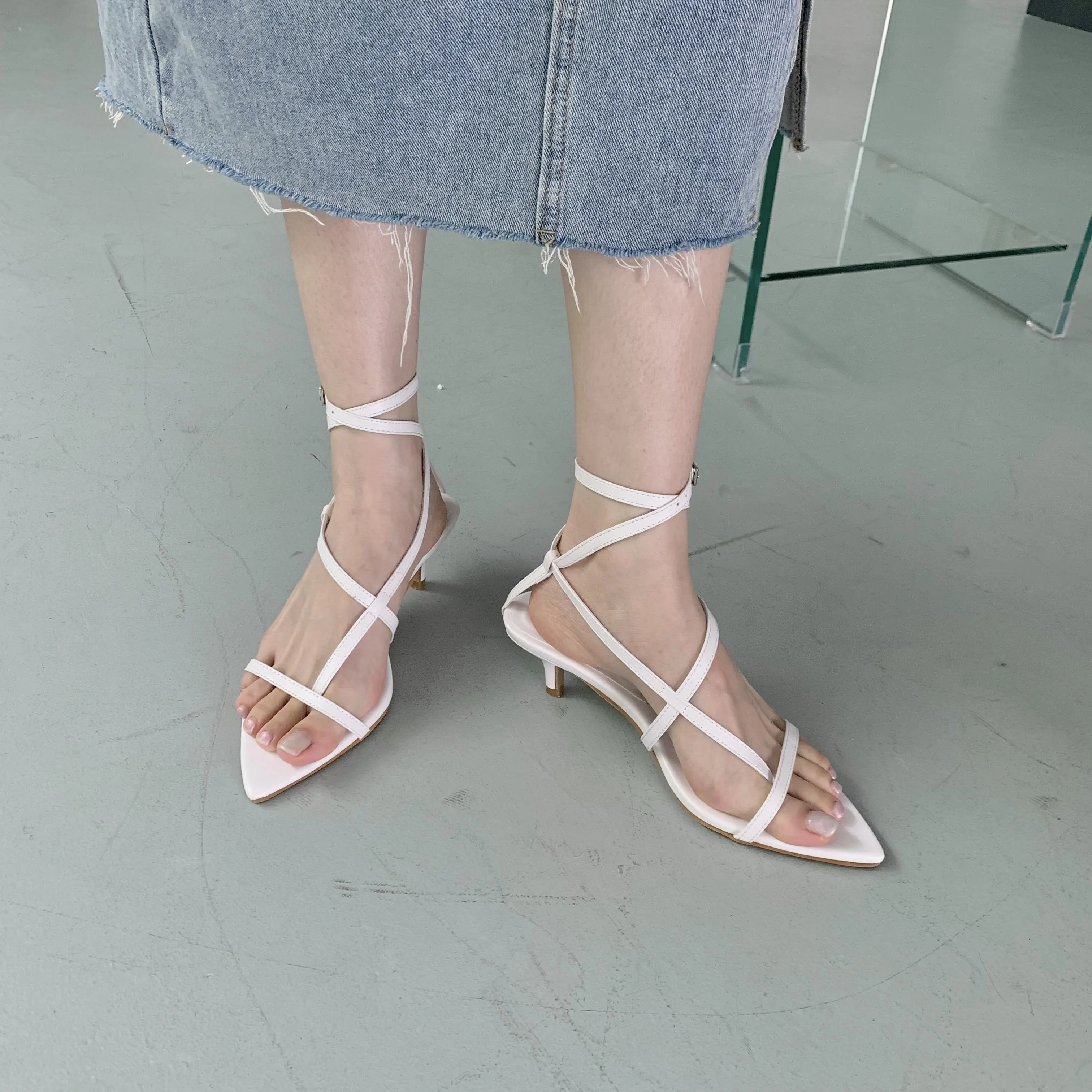 

Женские туфли-лодочки, женская модель 2022, новые летние туфли на каблуке для женщин, сланцы, женская обувь, внешние туфли на тонком высоком ка...